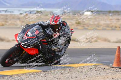 media/Dec-17-2022-SoCal Trackdays (Sat) [[224abd9271]]/Turn 9 Inside (1pm)/